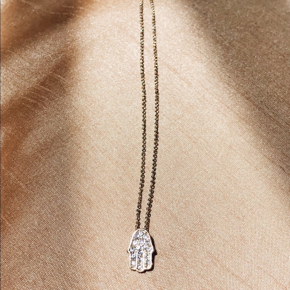 dainty GOLD/CRYSTAL HAND necklace✋✨new w/ tags !!!